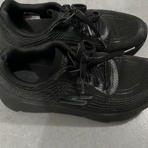 Sketchers shoes 7.5